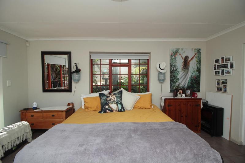 3 Bedroom Property for Sale in Fraaiuitsig Western Cape
